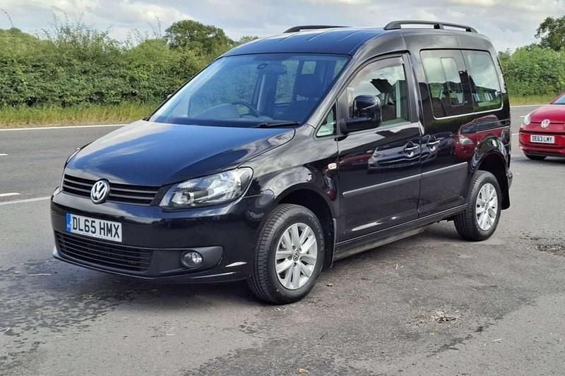 Used 2016 VW Caddy Maxi Life Life MPV | £12,995 (Good price) - Image 1/1