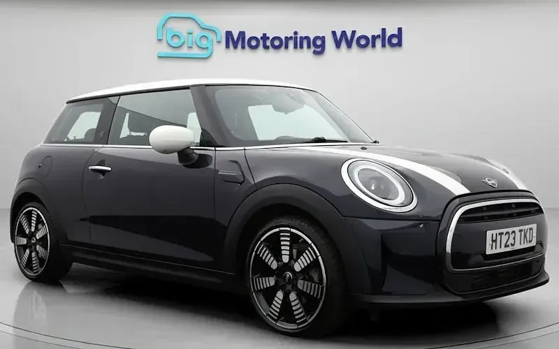 Used Mini Cooper Exclusive 136 HP (100 kW) 2022 Hatchback