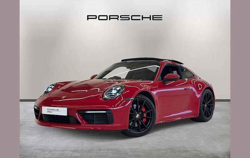 Used Porsche 911 444 HP (326 kW) 2022 Red Coupe