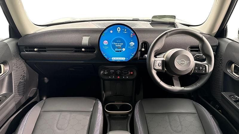 Used Mini Cooper Hatch 113 kW (154 HP) 2025 White Hatchback