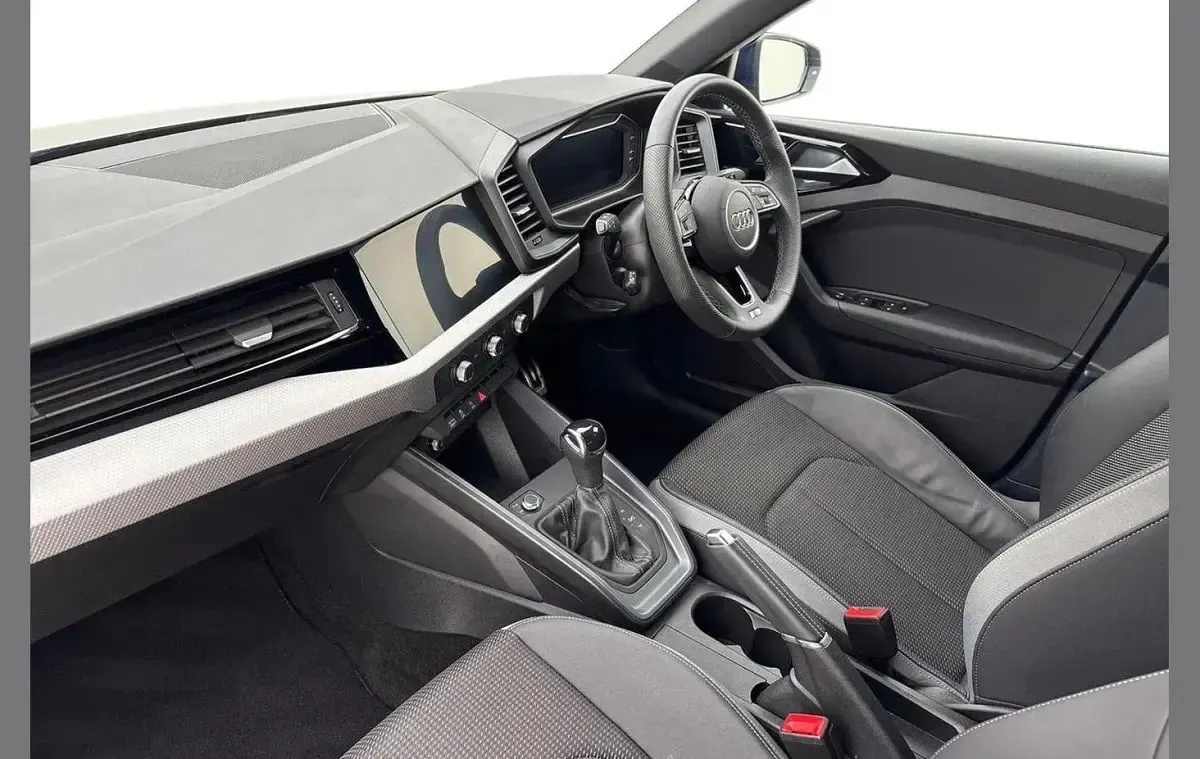 Begagnad Audi A1 S-Line 113 HK (83 kW) 2025 Blå SUV