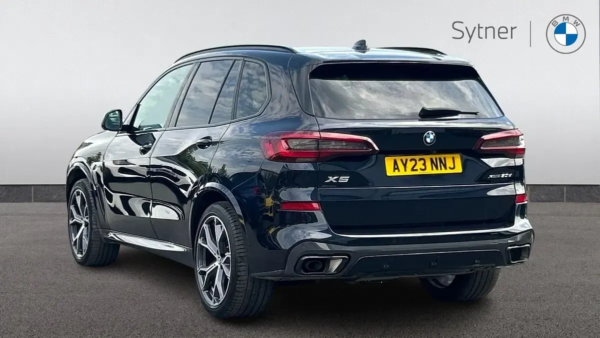 Gebraucht BMW X5 M Sport 282 PS (207 kW) 2023 Schwarz SUV