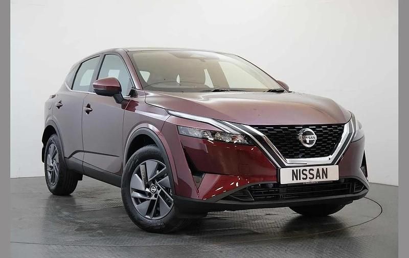 Red Used 2022 Nissan Qashqai Acenta Premium SUV | £15,899 (Good price) - Image 1/3