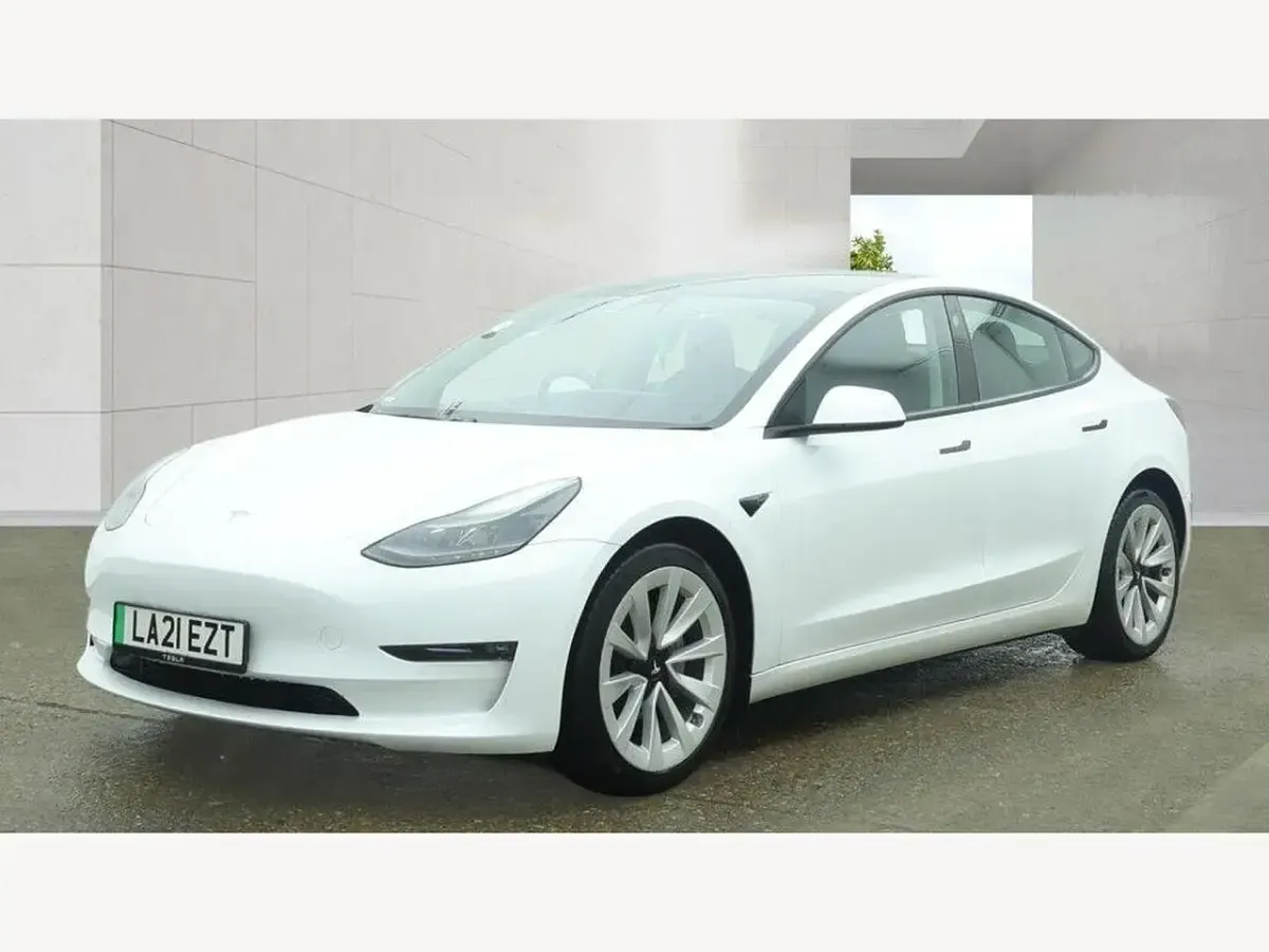 Used Tesla Model 3 Long Range AWD 366 kW (498 HP) 2021 White Sedan