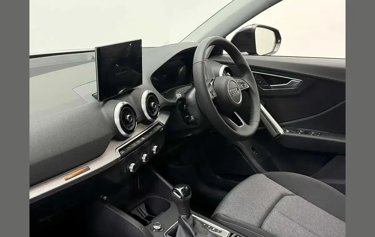 Used Audi Q2 Sport 147 HP (108 kW) 2026 Grey SUV