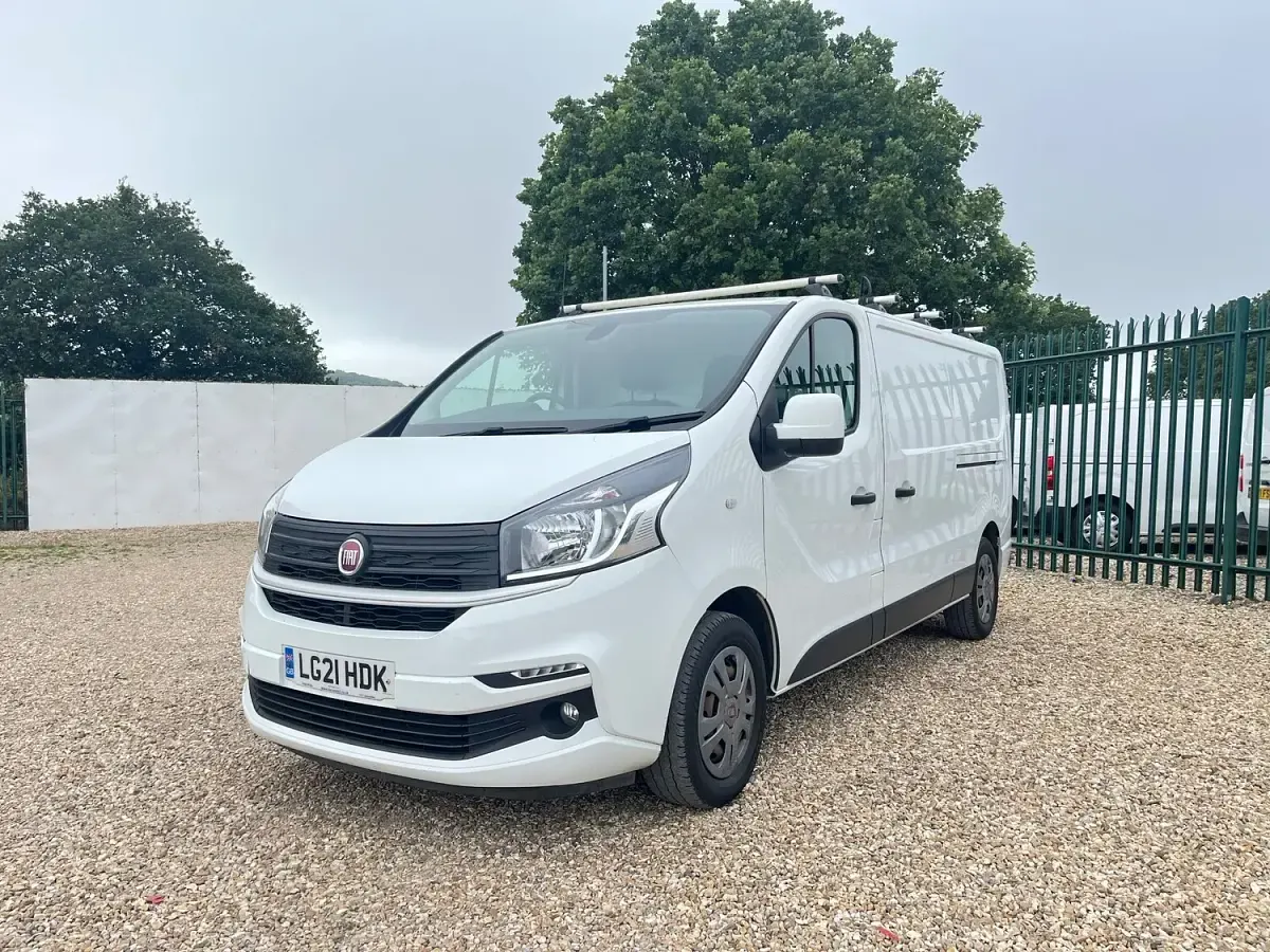 Used Fiat Talento S 120 HP (88 kW) 2021 White MPV