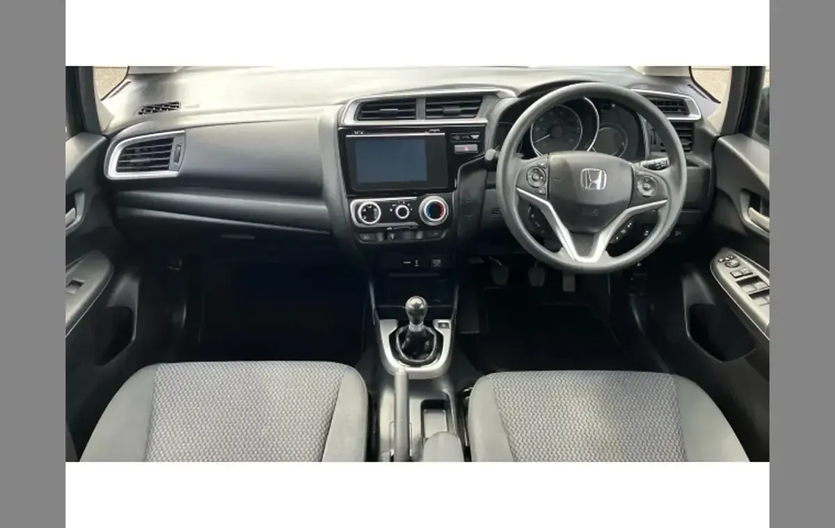 Used Honda Jazz SE 102 HP (75 kW) 2019 Blue Hatchback