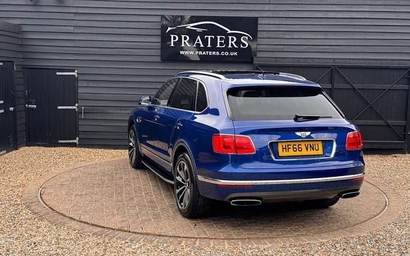 Used Bentley Bentayga 608 HP (447 kW) 2018 SUV