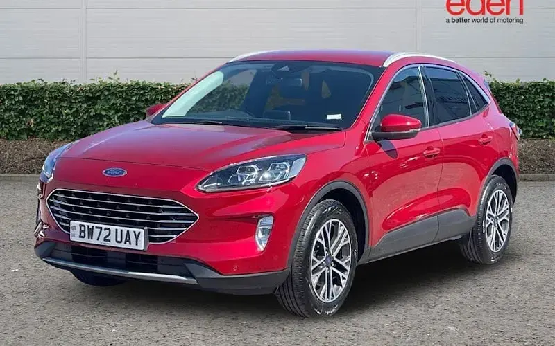 Used Ford Kuga Titanium 150 HP (110 kW) 2023 Red SUV