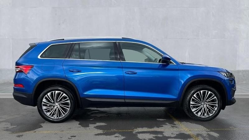 Used Skoda Kodiaq SE L Executive 150 HP (110 kW) 2022 Race blue SUV