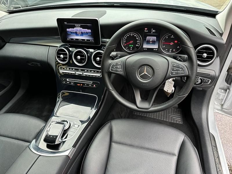 Used Mercedes C220 SE 170 HP (125 kW) 2015 Silver Sedan