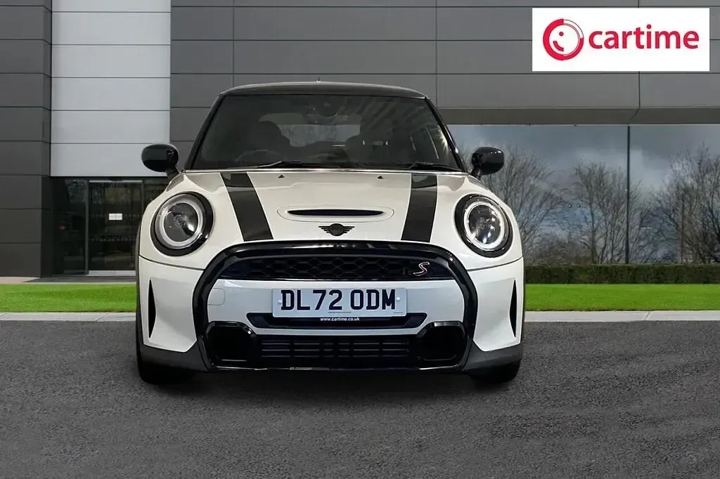 Second-hand Mini Cooper S Exclusive 178 CP (130 kW) 2023 Alb Hatchback