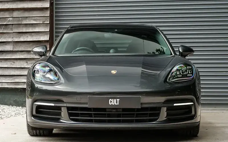 Used Porsche Panamera 4 Sport Turismo Sport Turismo 330 HP (242 kW) 2017 Grey Estate