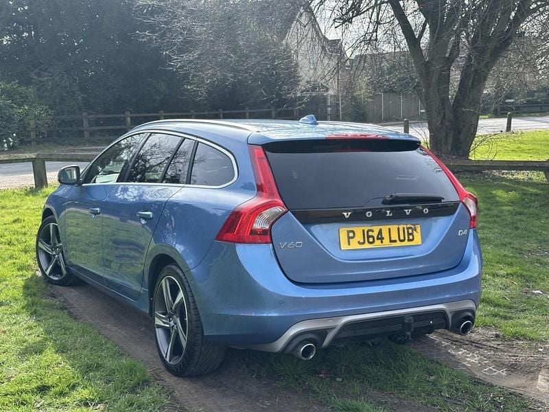Used Volvo V60 R-Design 181 HP (133 kW) 2015 Blue Estate