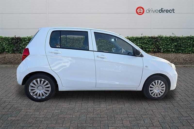 Used Suzuki Celerio 68 HP (50 kW) 2015 White Hatchback