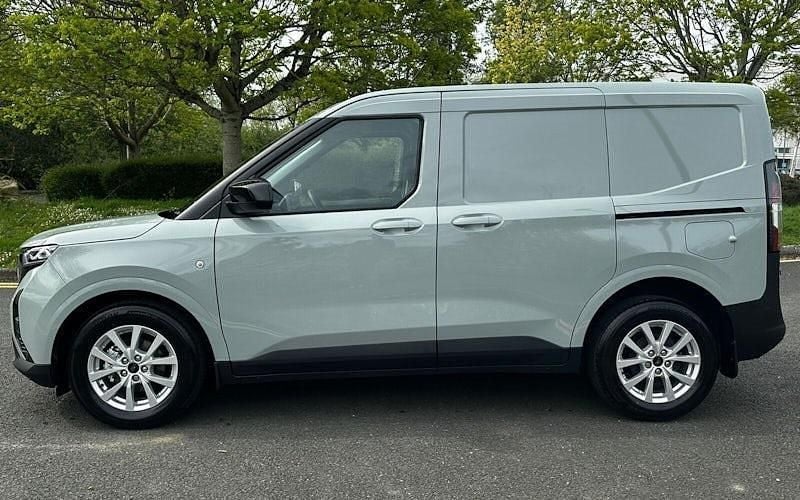 New Ford Transit Limited 101 HP (74 kW) 2026 Van