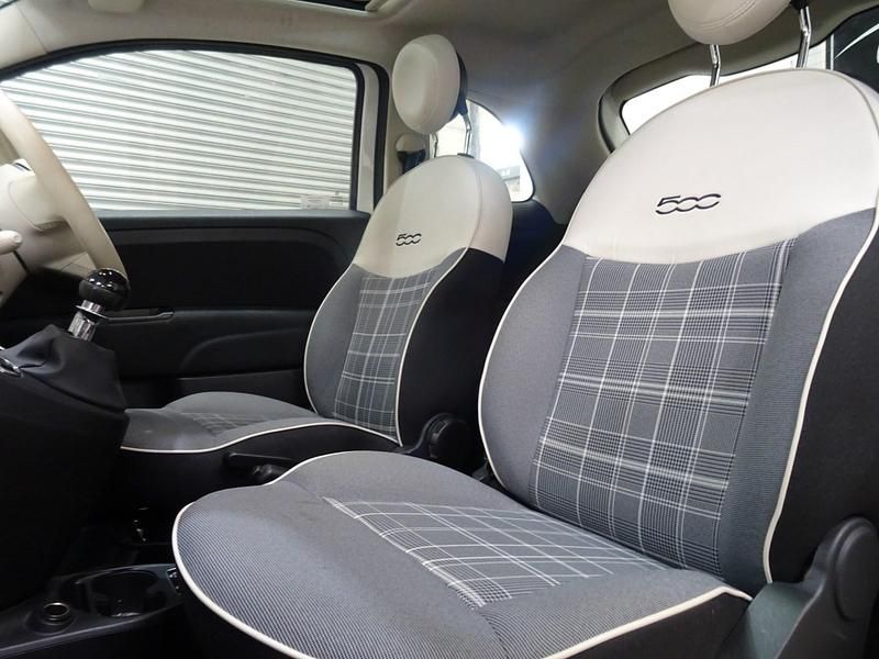 Used Fiat 500 Lounge 70 HP (51 kW) 2021 White Hatchback