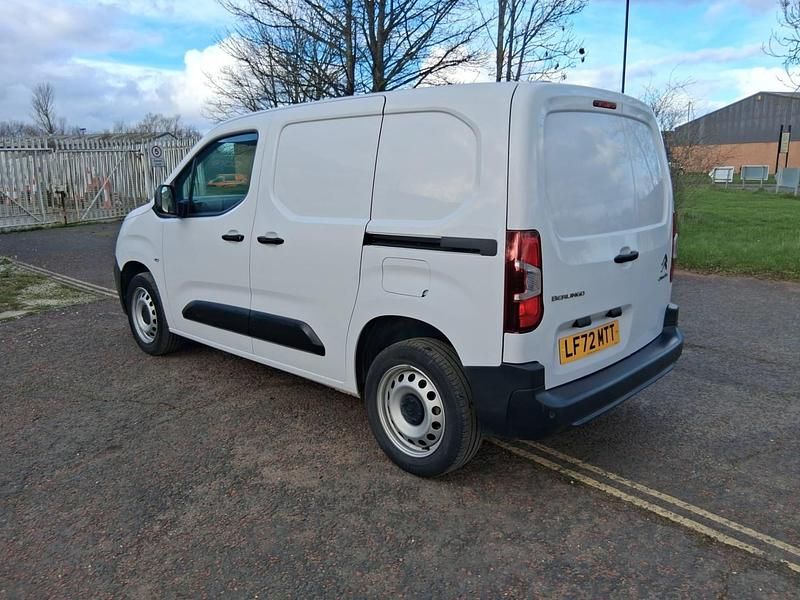 Used Citroën Berlingo 100 HP (73 kW) 2023 White MPV