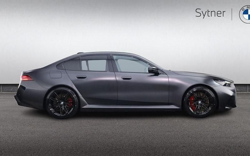 New BMW M5 727 HP (534 kW) 2026 Sedan