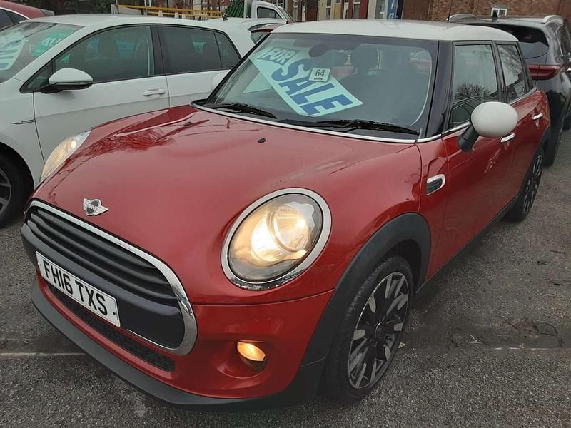 Used Mini Cooper Hatch 2016 Red Hatchback