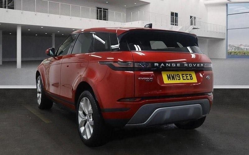 Used Land Rover Range Rover evoque SE 182 HP (133 kW) 2019 Red SUV