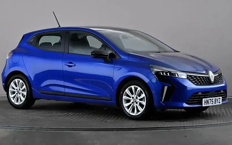 Used Renault Clio Evolution 143 HP (105 kW) 2025 Hatchback