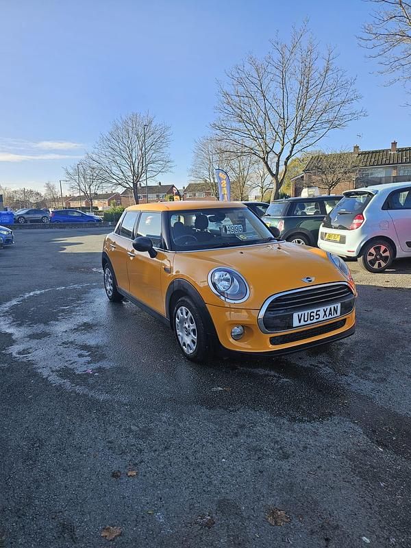 Orange Used 2015 Mini ONE Hatch Hatchback | £4,995 (Fair price) - Image 1/3