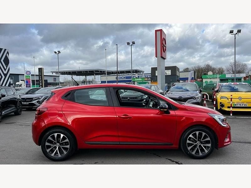 Usado Renault Clio V Evolution 90 HP (66 kW) 2023 Vermelho Citadino