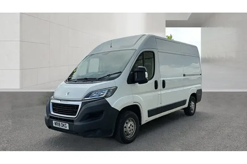 Used Peugeot Boxer 130 HP (95 kW) 2018 White Van