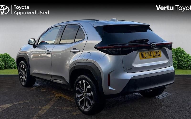 Used Toyota Yaris Hybrid Design 116 HP (85 kW) 2026 Estate