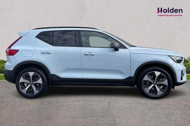 Used Volvo XC40 Plus 194 HP (142 kW) 2024 Blue SUV