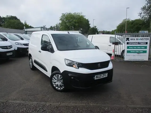 Used Peugeot Partner 2021 White MPV
