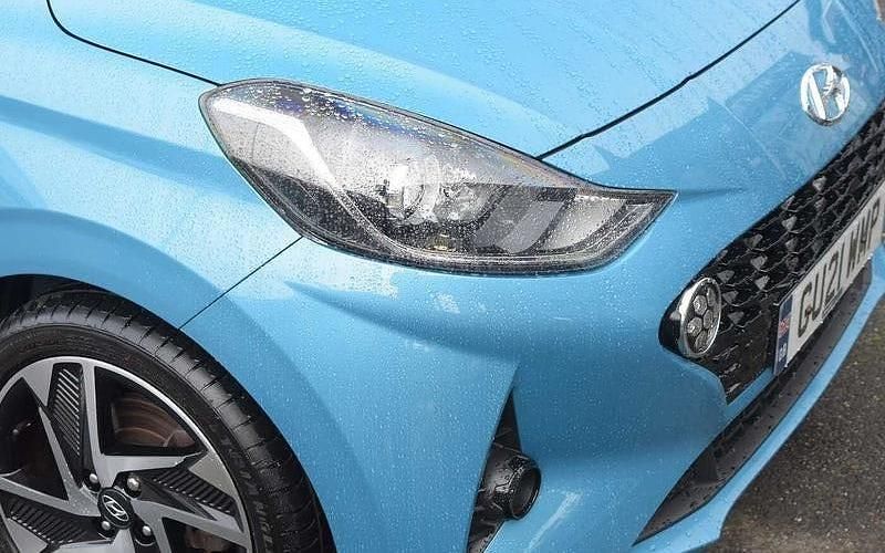 Used Hyundai i10 Premium 84 HP (61 kW) 2023 Hatchback