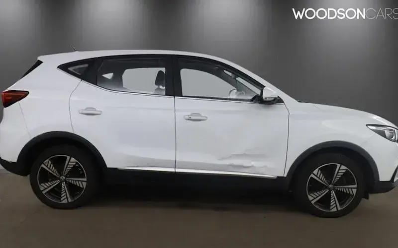Used MG ZS Excite 105 kW (143 HP) 2021 White SUV