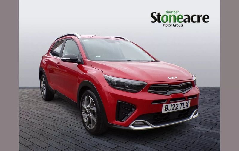 Red Used 2022 Kia Stonic 4 SUV | £11,995 (Good price) - Image 1/4
