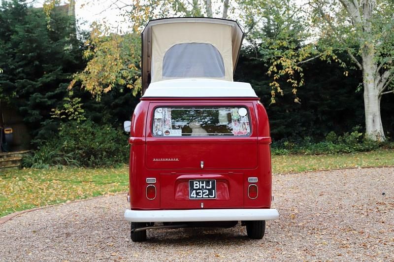 Used VW Transporter 1971 Red Van