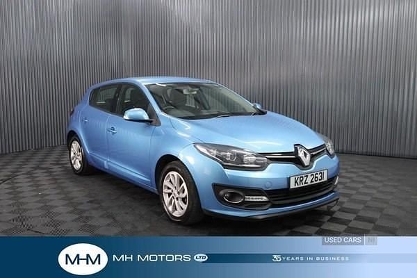 Blue Used 2015 Renault Mégane III Dynamique Hatchback | £5,495 (Fair price) - Image 1/4