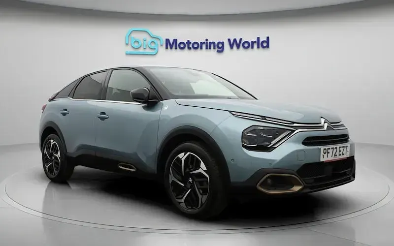 Begagnad Citroën C4 PureTech 131 HK (96 kW) 2023 Blå SUV