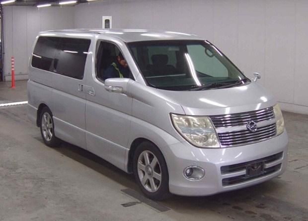 Used Nissan Elgrand 2007 Silver MPV