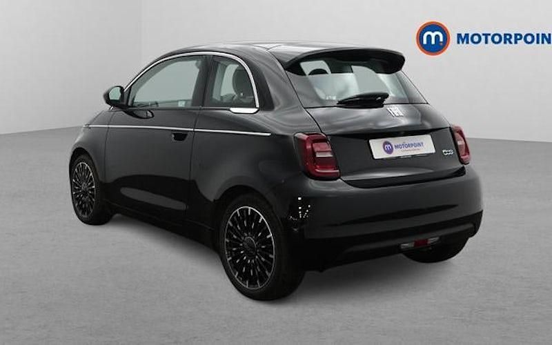 Used Fiat 500e La Prima 86 kW (118 HP) 2026 Hatchback