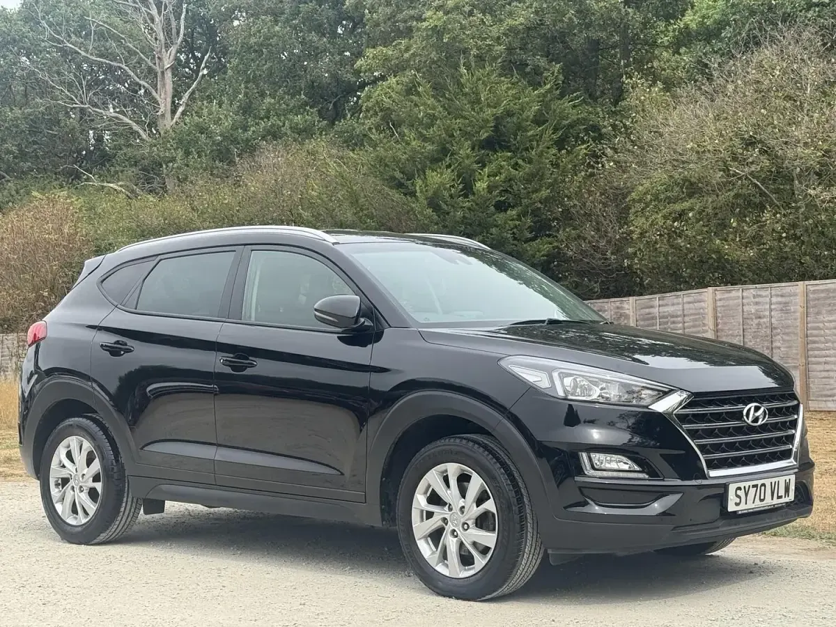 Used Hyundai Tucson SE 132 HP (97 kW) 2020 Black SUV