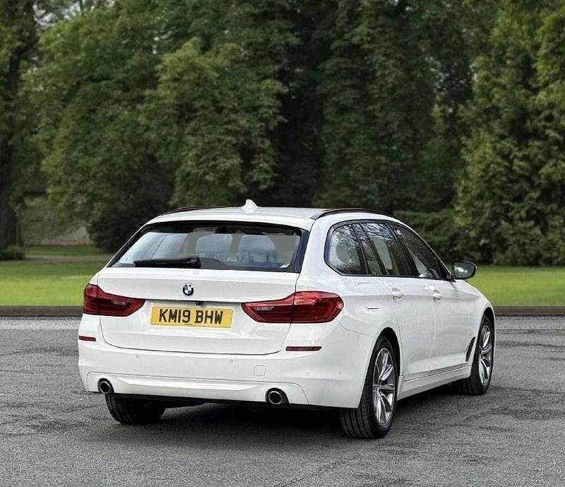 Gebraucht BMW 520 Comfort Edition 190 PS (139 kW) 2019 Weiß Kombi