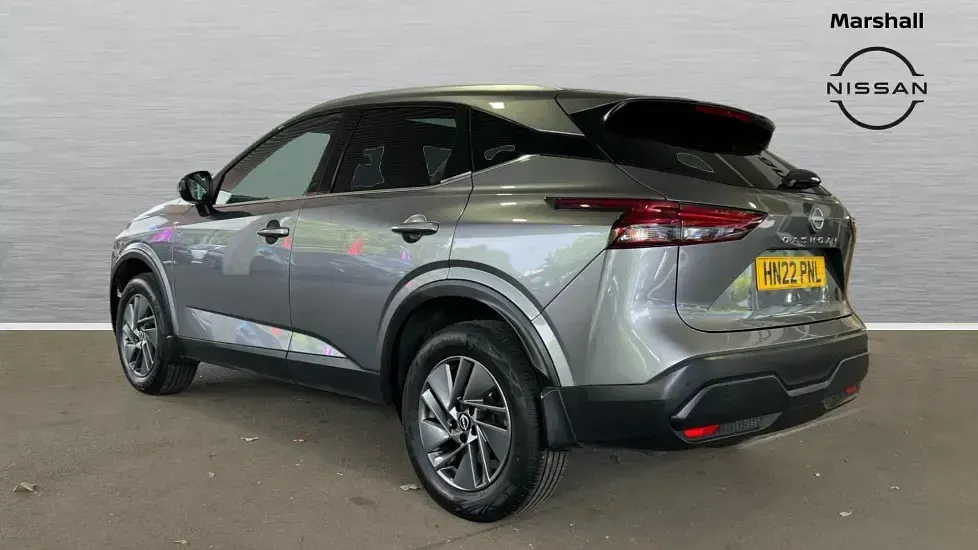 Used Nissan Qashqai Acenta Premium 140 HP (102 kW) 2022 Grey SUV