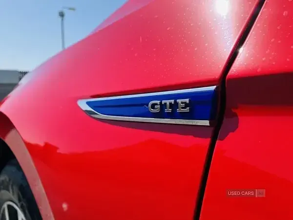 Usado VW Passat GTE 218 HP (160 kW) 2022 Vermelho Carrinha
