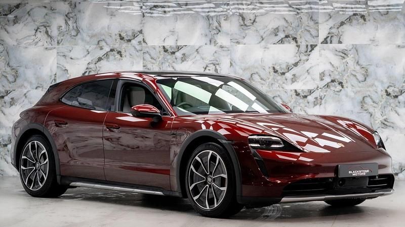 Used Porsche Taycan Cross Turismo 419 kW (571 HP) 2021 Red Estate