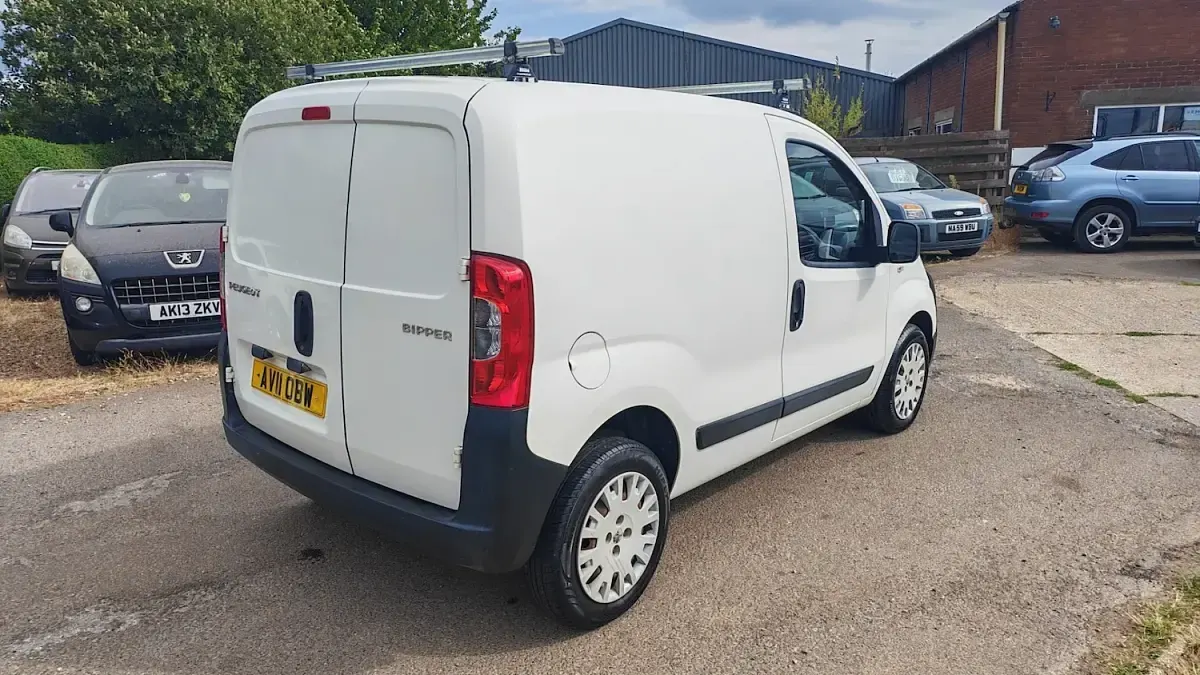 Used Peugeot Bipper 2011 White MPV