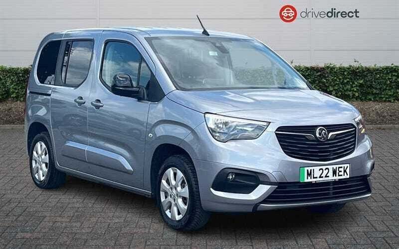 Grey Used 2022 Vauxhall Combo MPV | £12,250 (Fair price) - Image 1/4