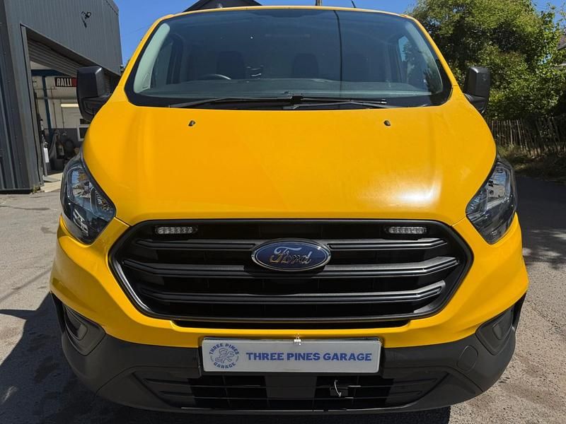 Used Ford Transit Custom 130 HP (95 kW) 2022 Yellow Van