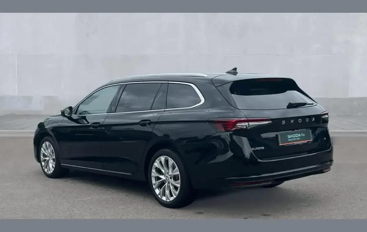 Used Skoda Superb SE L 200 HP (147 kW) 2024 Black Estate