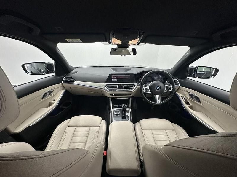 Begagnad BMW 320 M Sport 190 HK (139 kW) 2020 Svart Kombi